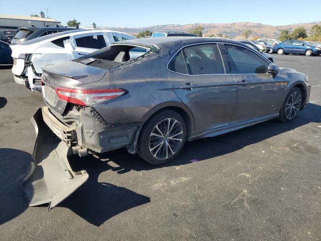 4T1B11HK5JU005461 - 2018 TOYOTA CAMRY L 灰色 照片 3