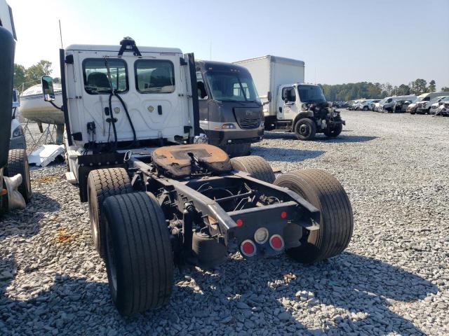 1FUGGEDV9KLHB4134 - 2019 FREIGHTLINER CASCADIA 1 WHITE photo 3