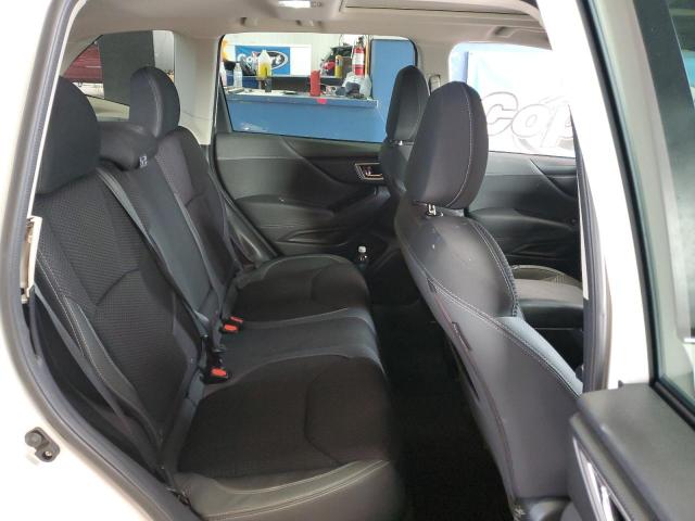 JF2SKAFC8MH488553 - 2021 SUBARU FORESTER PREMIUM WHITE photo 11