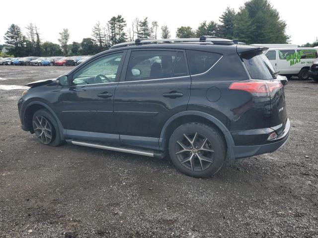 2T3JFREV9JW734564 - 2018 TOYOTA RAV4 SE შავი ფოტო 2