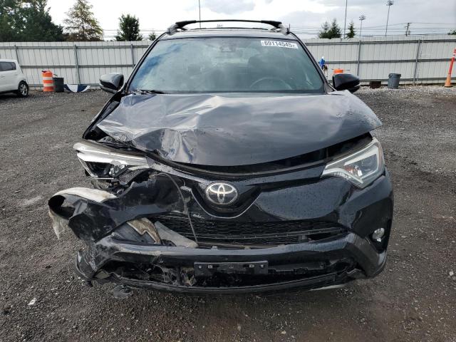 2T3JFREV9JW734564 - 2018 TOYOTA RAV4 SE შავი ფოტო 5