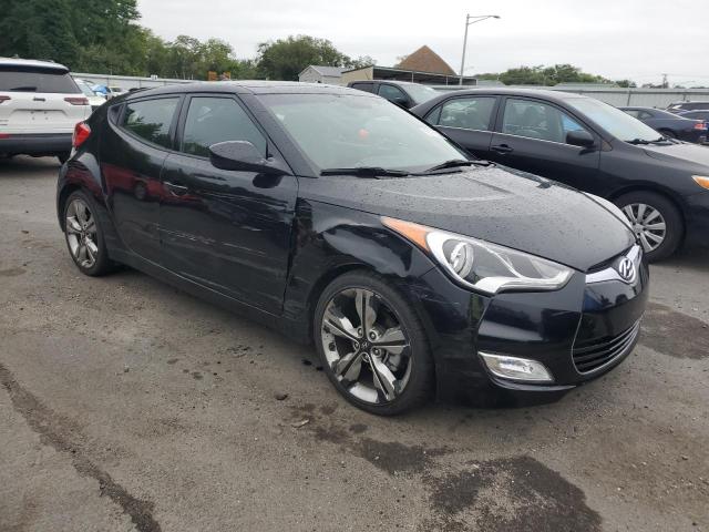 KMHTC6AD4HU317336 - 2017 HYUNDAI VELOSTER შავი ფოტო 4