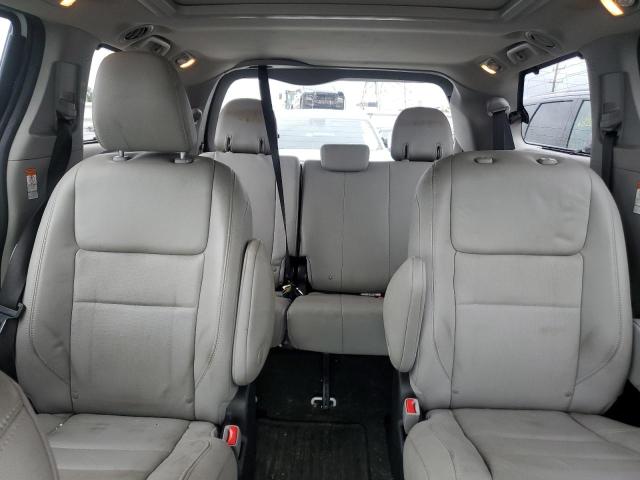 5TDDZ3DC4JS206630 - 2018 TOYOTA SIENNA XLE Weiß Foto 10