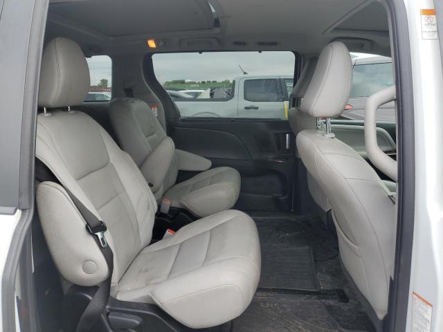 5TDDZ3DC4JS206630 - 2018 TOYOTA SIENNA XLE Weiß Foto 11