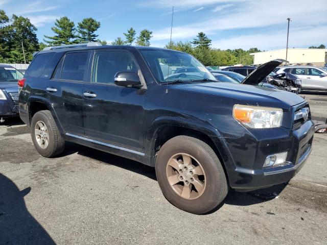 JTEBU5JR5D5121506 - 2013 TOYOTA 4RUNNER SR5 BLACK photo 4