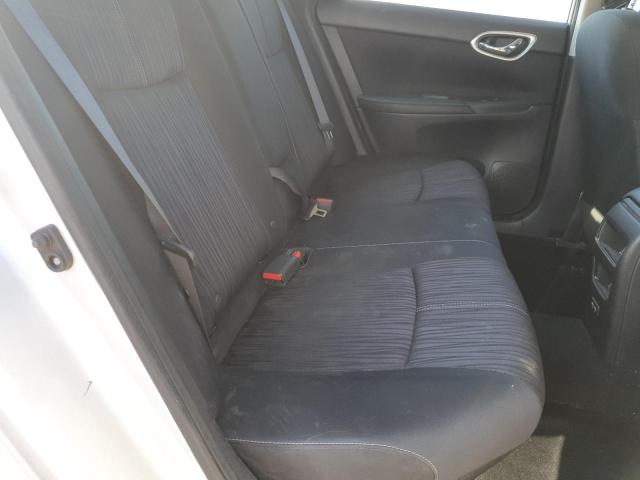 3N1AB7AP2JL640043 - 2018 NISSAN SENTRA S 银色 照片 10