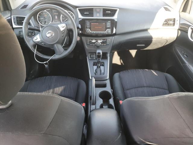 3N1AB7AP2JL640043 - 2018 NISSAN SENTRA S 银色 照片 8