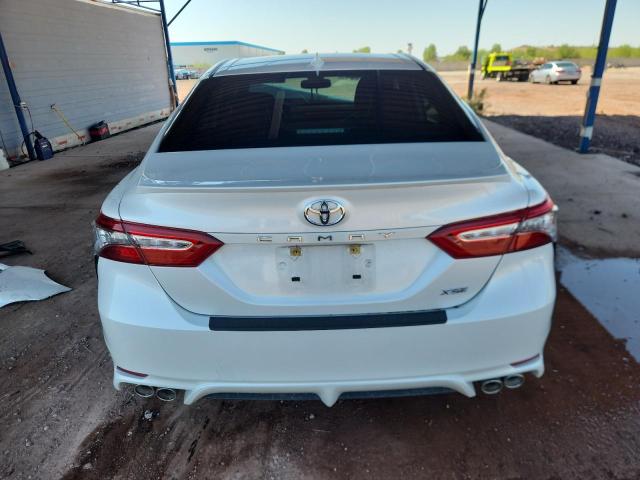 4T1B61HK0KU297331 - 2019 TOYOTA CAMRY XSE 白色 照片 6