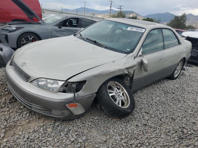 1999 LEXUS ES 300, 