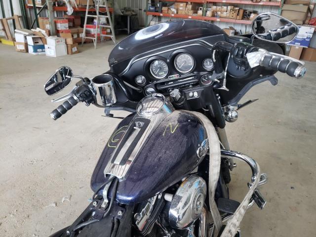 1HD1FC4168Y688038 - 2008 HARLEY-DAVIDSON FLHTCUI 蓝色 照片 5