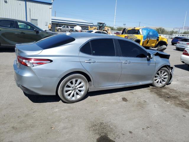 4T1C11AK9LU972687 - 2020 TOYOTA CAMRY LE SILVER photo 3