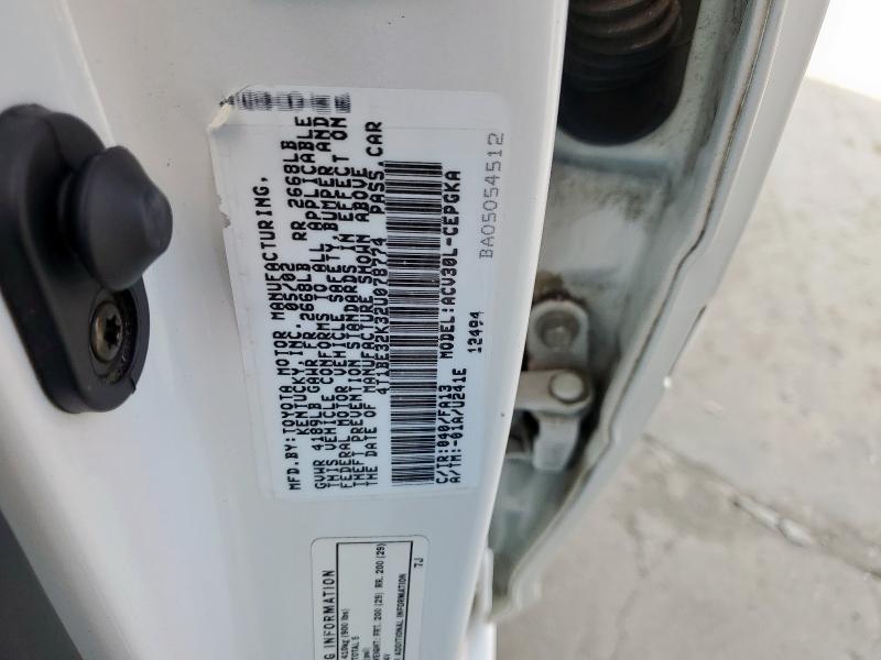 4T1BE32K32U078774 - 2002 TOYOTA CAMRY LE WHITE photo 12