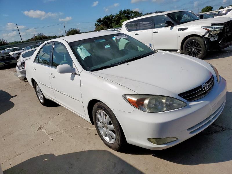 4T1BE32K32U078774 - 2002 TOYOTA CAMRY LE WHITE photo 4