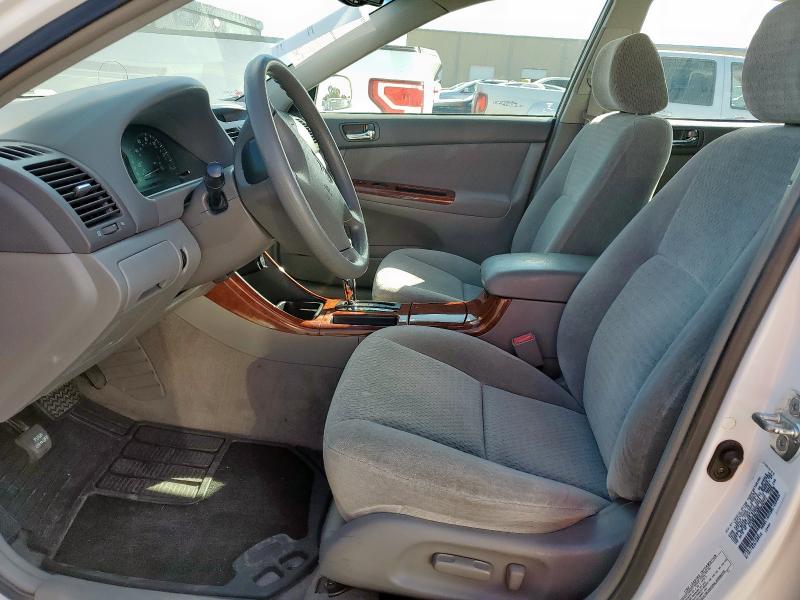 4T1BE32K32U078774 - 2002 TOYOTA CAMRY LE WHITE photo 7