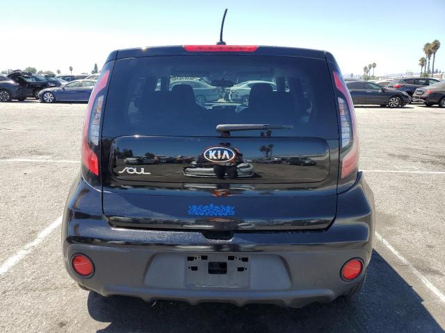 KNDJN2A23J7535852 - 2018 KIA SOUL BLACK photo 6