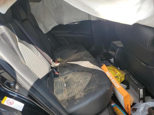 JTNB11HKXJ3051213 - 2018 TOYOTA CAMRY L შავი ფოტო 10