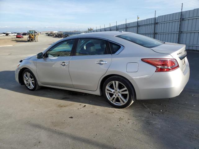 1N4BL3AP2DN470199 - 2013 NISSAN ALTIMA 3.5S SILVER photo 2