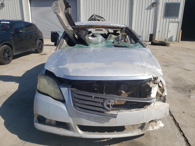 4T1BK36BX8U317975 - 2008 TOYOTA AVALON XL SILVER photo 5