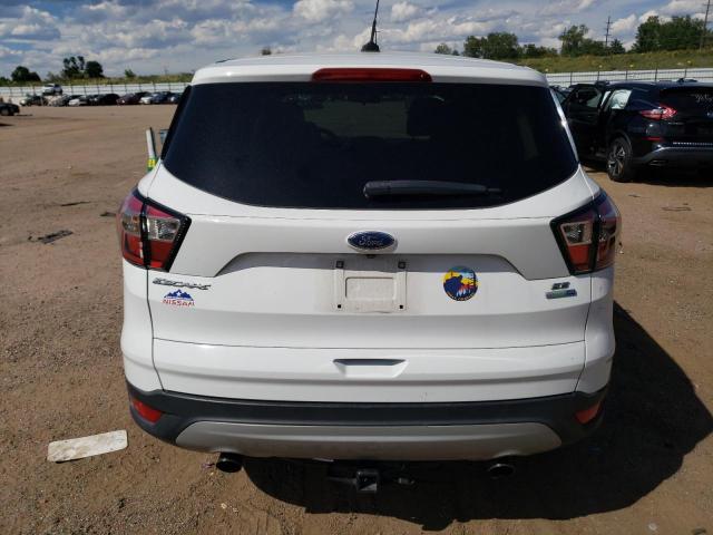 1FMCU9G90HUB61734 - 2017 FORD ESCAPE SE WHITE photo 6