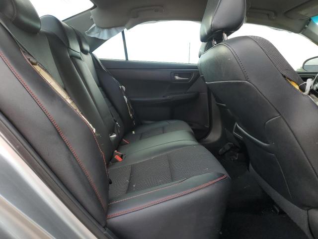 4T1BF1FK4GU116399 - 2016 TOYOTA CAMRY LE SILVER photo 10