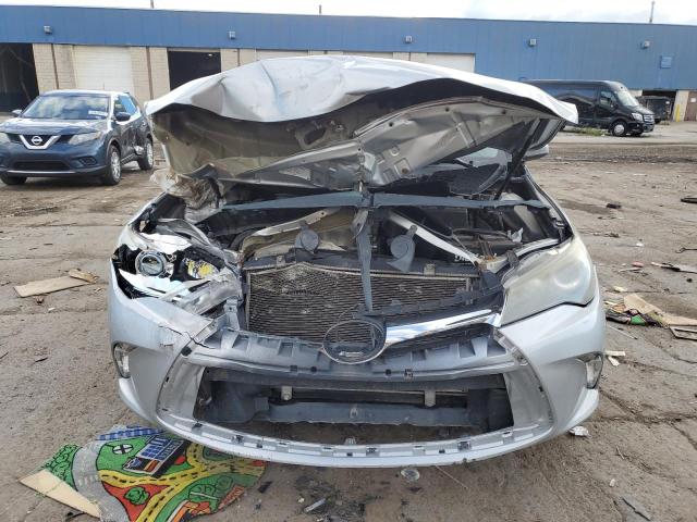 4T1BF1FK4GU116399 - 2016 TOYOTA CAMRY LE SILVER photo 5