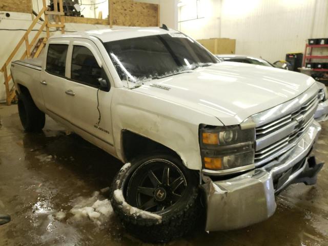 1GC1KUE84FF509065 - 2015 CHEVROLET silverado K2500 HEAVY DUTY WHITE photo 4