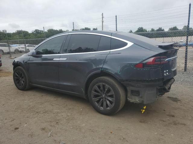 5YJXCDE2XJF111388 - 2018 TESLA MODEL X Մոխրագույն լուսանկար 2