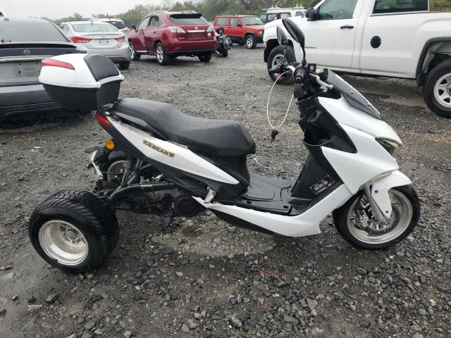 L37LMJBVXMZ010155 - 2021 DAIX PMZ150-19 WHITE photo 1