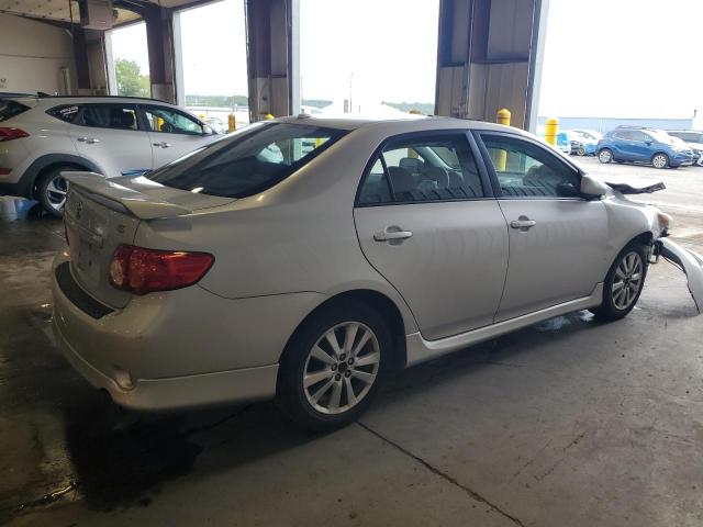 1NXBU4EE3AZ365965 - 2010 TOYOTA COROLLA BASE ვერცხლისფერი ფოტო 3