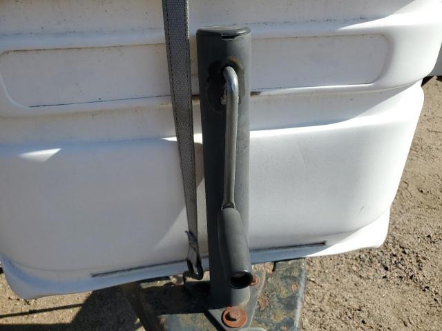 4YDT2402737308789 - 2003 KEYSTONE HORNET TWO TONE photo 8