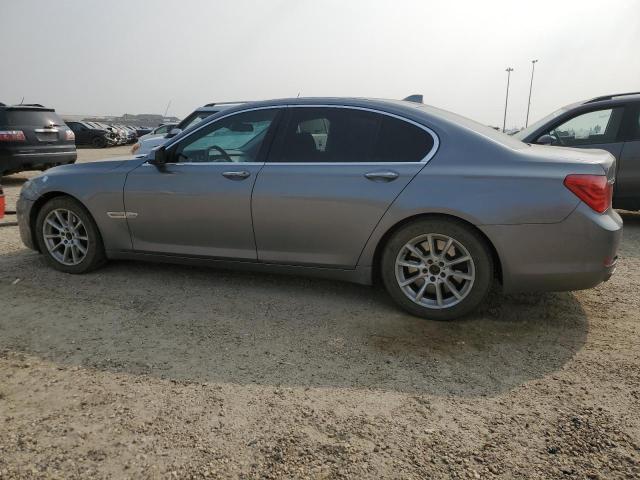 WBAKC6C5XAC393416 - 2010 BMW 750 I XDRIVE GRAY photo 2