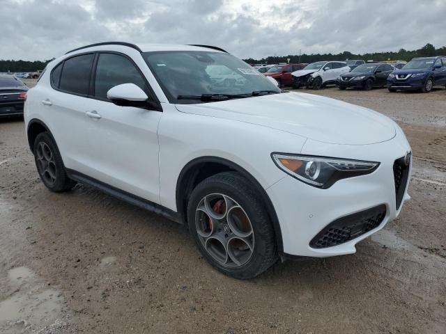 ZASPAJAN5N7D37247 - 2022 ALFA ROMEO STELVIO WHITE photo 4