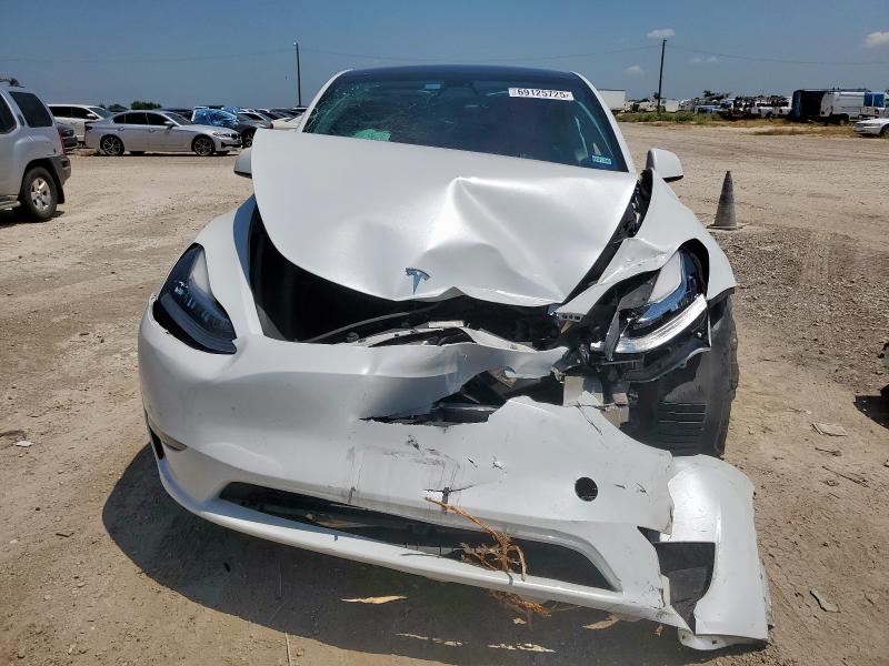 7SAYGDEE1PA131024 - 2023 TESLA MODEL Y 白色 照片 5