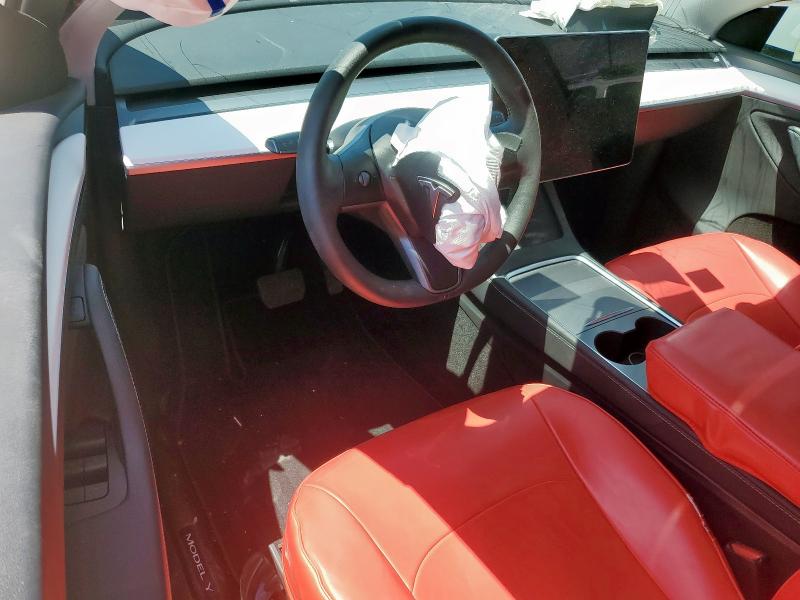 7SAYGDEE1PA131024 - 2023 TESLA MODEL Y 白色 照片 8