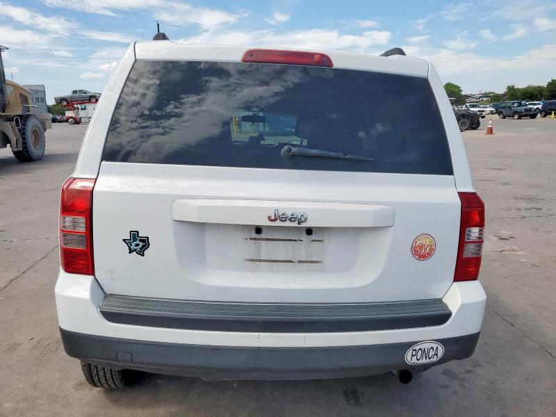 1C4NJPBA8FD285369 - 2015 JEEP PATRIOT SPORT WHITE photo 9