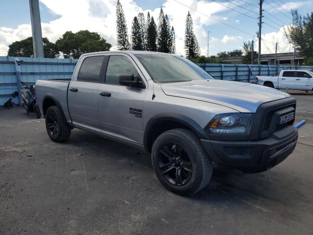 1C6RR7LG2RS156497 - 2024 RAM 1500 CLASS SLT 银色 照片 4