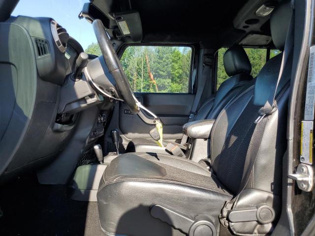 1C4BJWEG3GL281637 - 2016 JEEP WRANGLER U SAHARA 黑色 照片 7