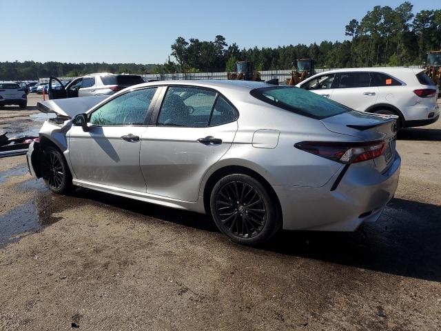 4T1T11AK3MU445469 - 2021 TOYOTA CAMRY SE 银色 照片 2