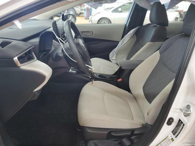 5YFEPMAE7NP293055 - 2022 TOYOTA COROLLA LE Weiß Foto 7