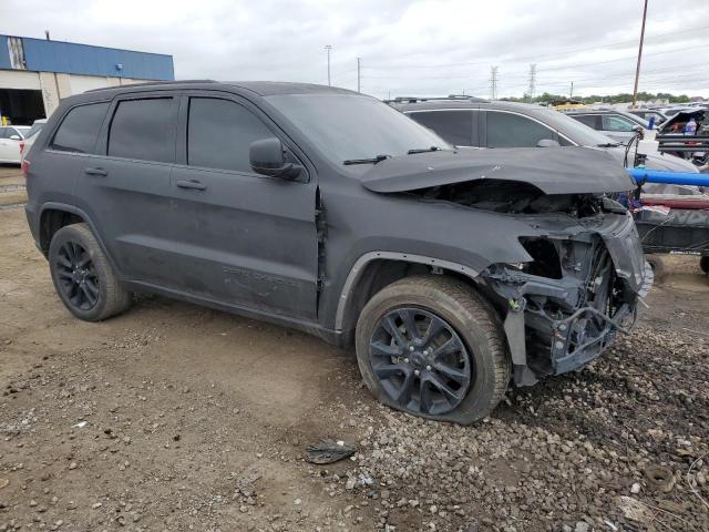 1C4RJFAG2LC326761 - 2020 JEP GRAND CHEROKEE LAREDO BLACK photo 4