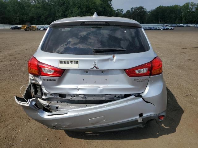 JA4AP3AU8HZ044395 - 2017 MITSUBISHI OUTLANDER SPORT ES Plata foto 6