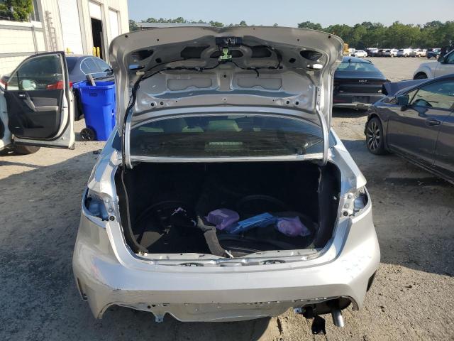 JTDBCMFE7RJ035409 - 2024 TOYOTA COROLLA LE Gümüş foto 6