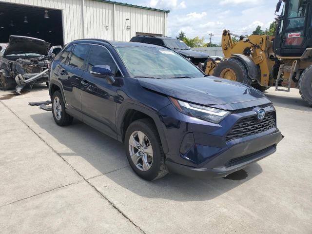 JTMRWRFV5RD253575 - 2024 TOYOTA RAV4 XLE BLUE photo 4