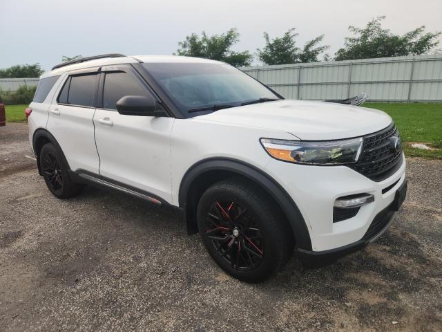 1FMSK8DH3MGB77457 - 2021 FORD EXPLORER XLT WHITE photo 4