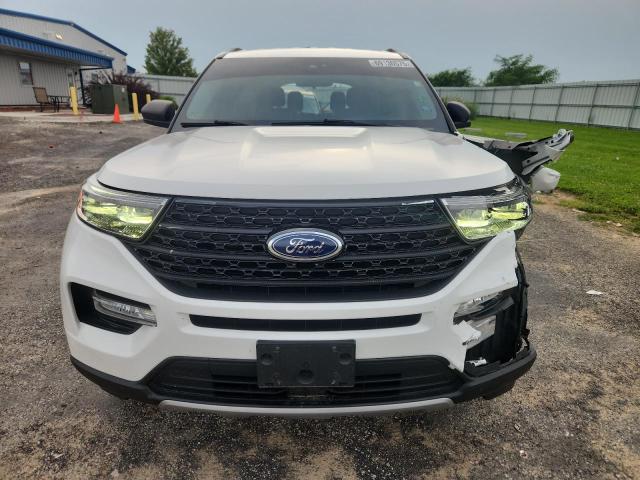 1FMSK8DH3MGB77457 - 2021 FORD EXPLORER XLT WHITE photo 5