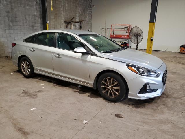 5NPE24AF4JH665840 - 2018 HYUNDAI SONATA SE ვერცხლისფერი ფოტო 4