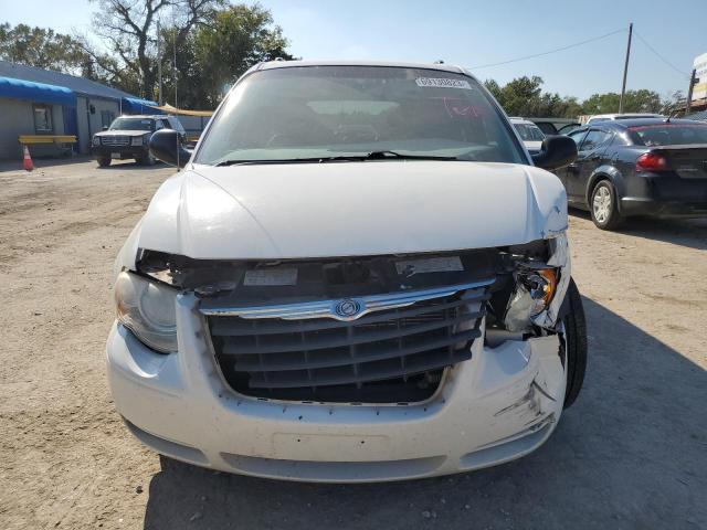 2C4GP54L15R206825 - 2005 CHRYSLER TOWN & COU TOURING 白色 照片 5