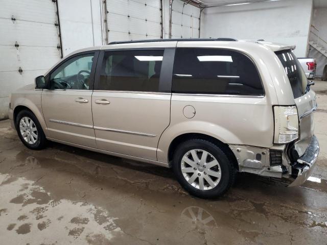 2C4RC1BG8GR263948 - 2016 CHRYSLER TOWN & COU TOURING TAN photo 2