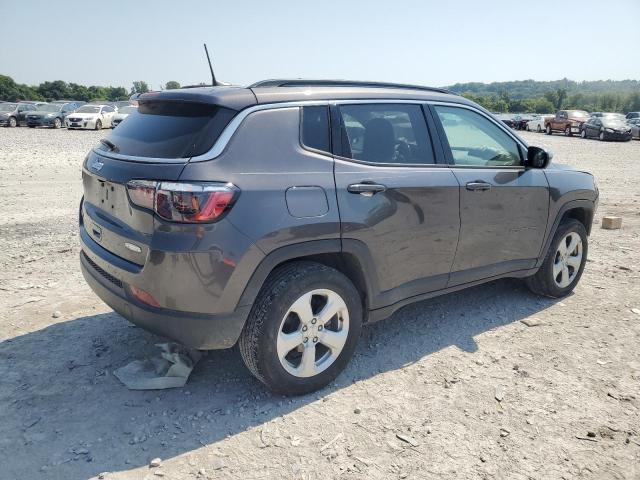 3C4NJDBB2MT552035 - 2021 JEEP COMPASS LATITUDE ნაცრისფერი ფოტო 3