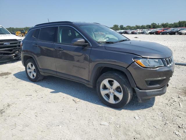 3C4NJDBB2MT552035 - 2021 JEEP COMPASS LATITUDE ნაცრისფერი ფოტო 4